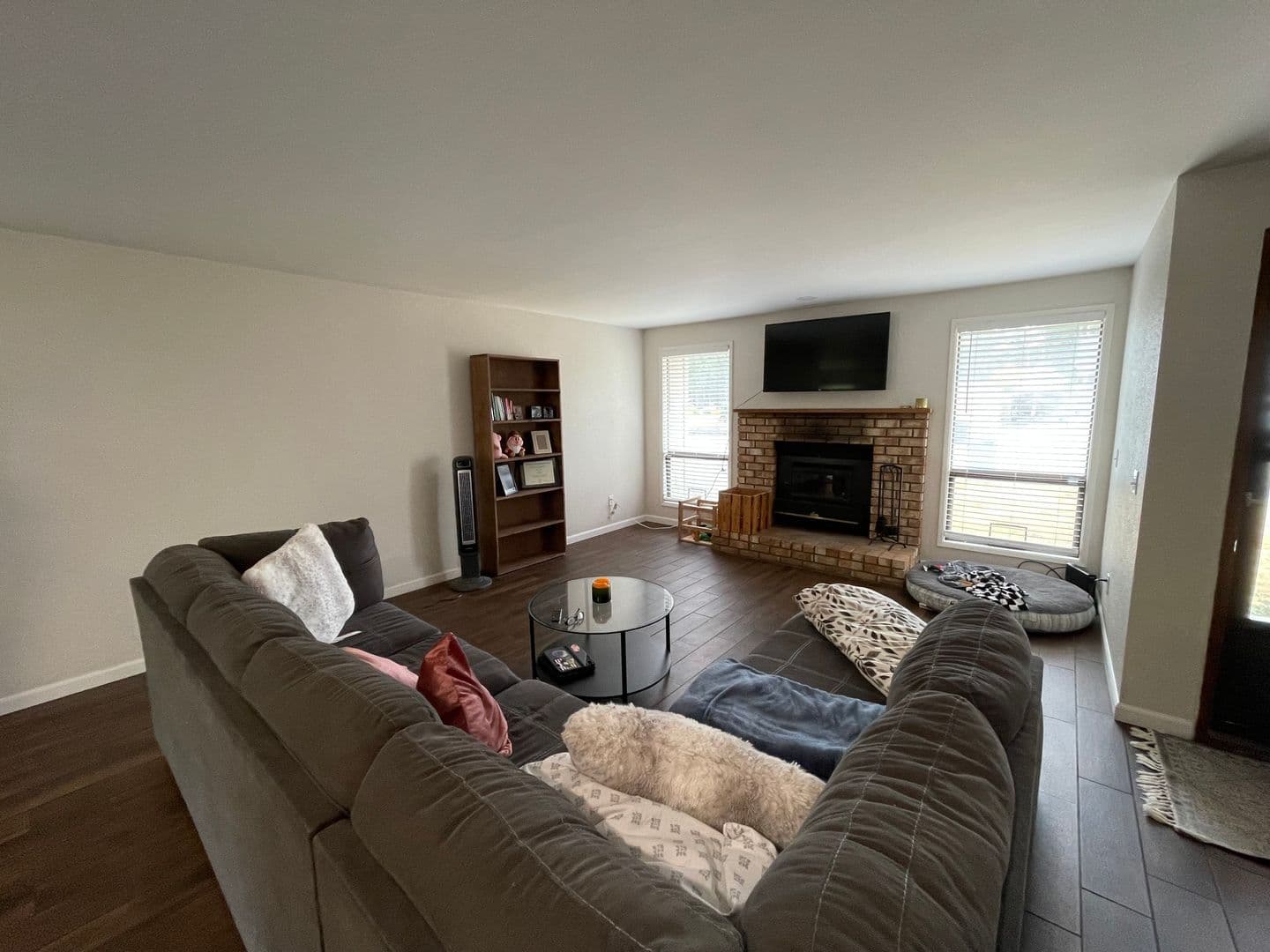 Oak Harbor House: 448 NW 7th Ave