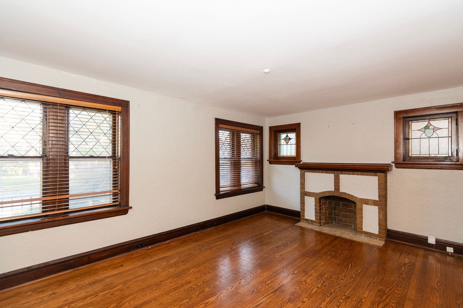 St. Louis House: 5514 Nottingham Ave