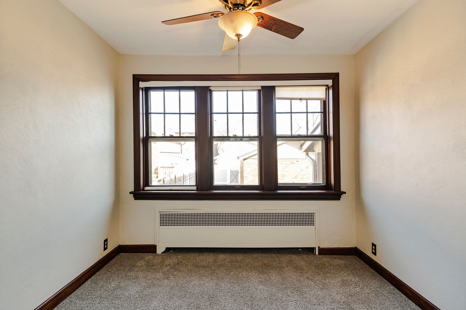 St.Louis House: 5827 Delor