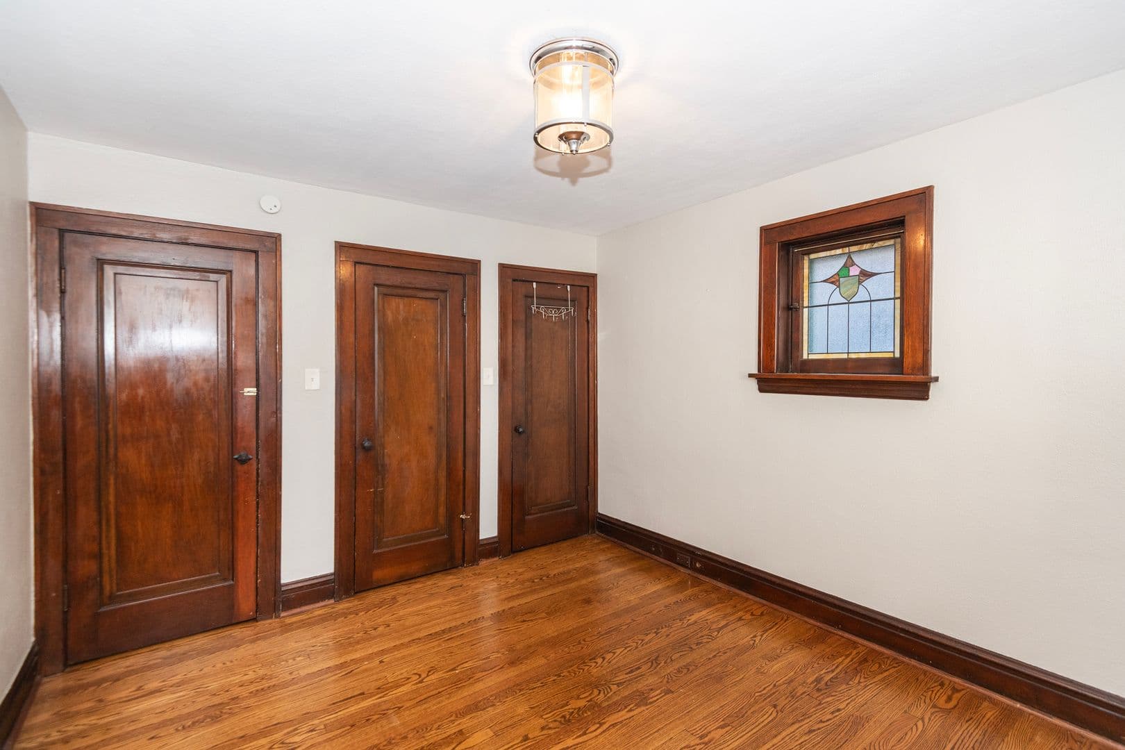 St. Louis House: 5514 Nottingham Ave