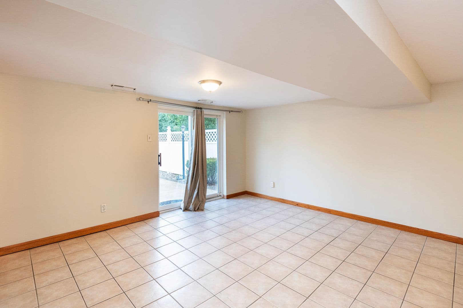 St. Louis House: 2334 Rosegarden Dr