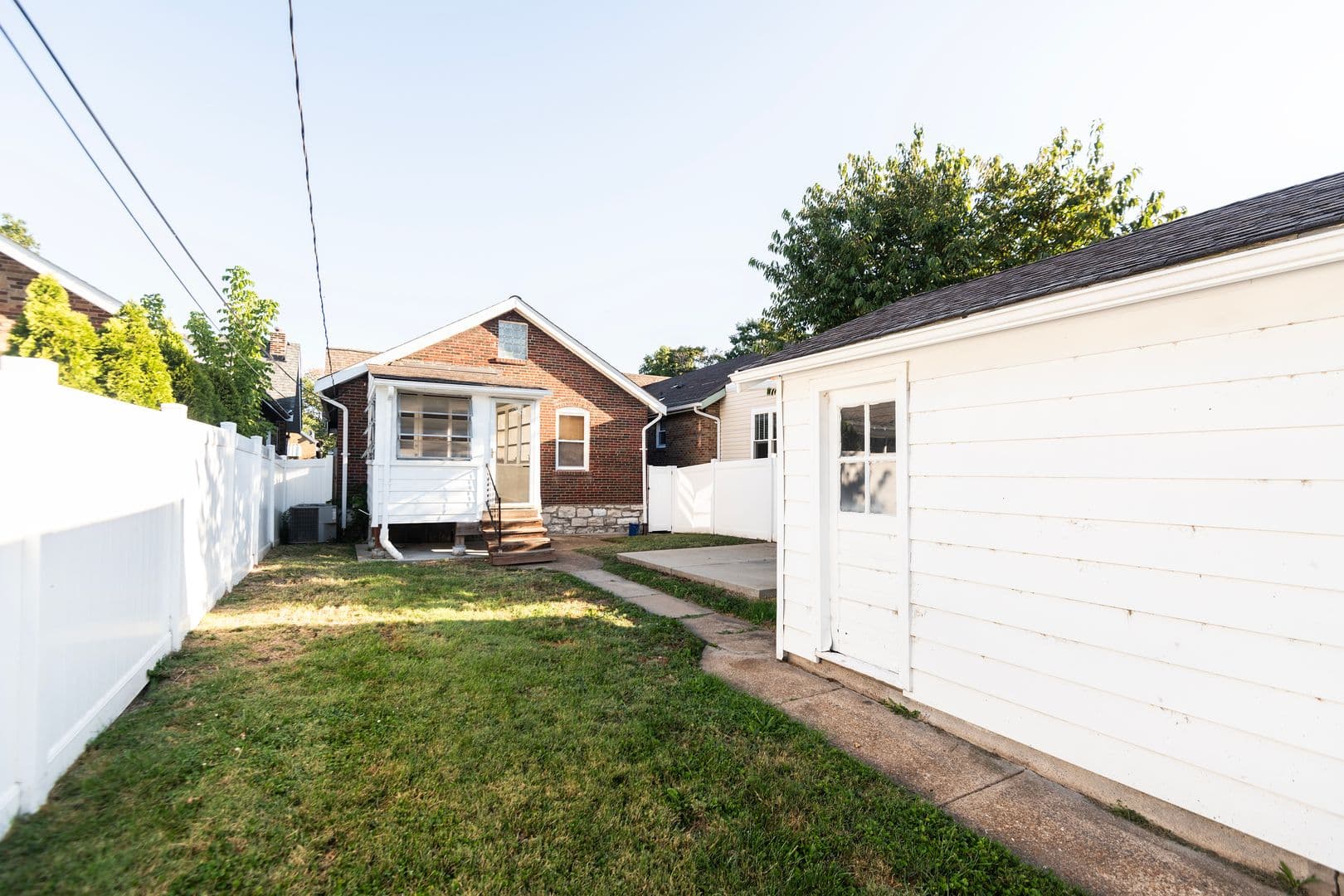 St. Louis House: 5514 Nottingham Ave