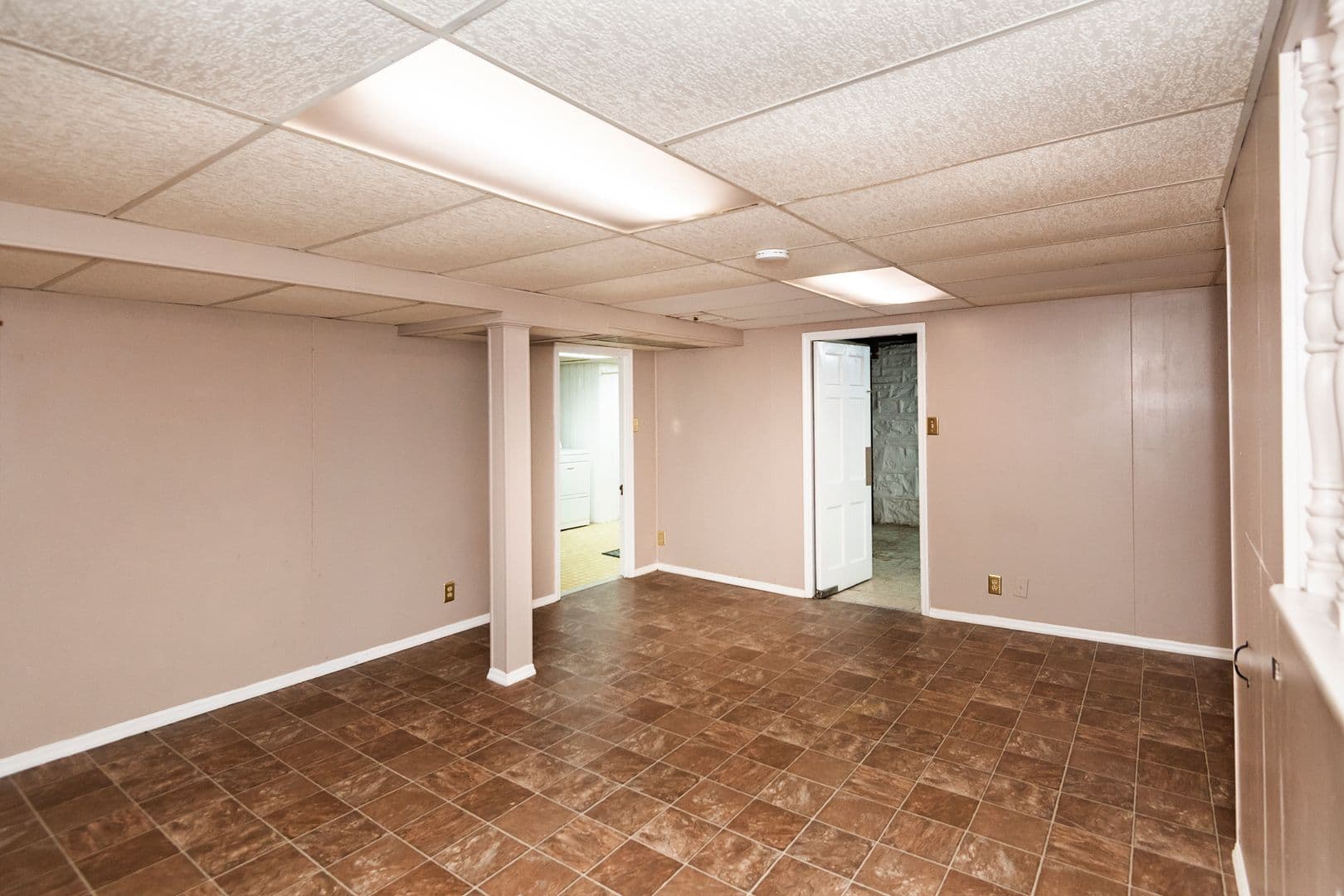 St.Louis House: 5827 Delor
