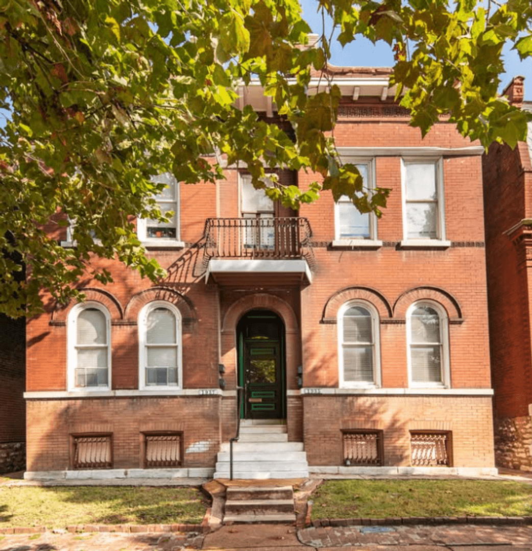 St.Louis Apartment: 1937 Utah