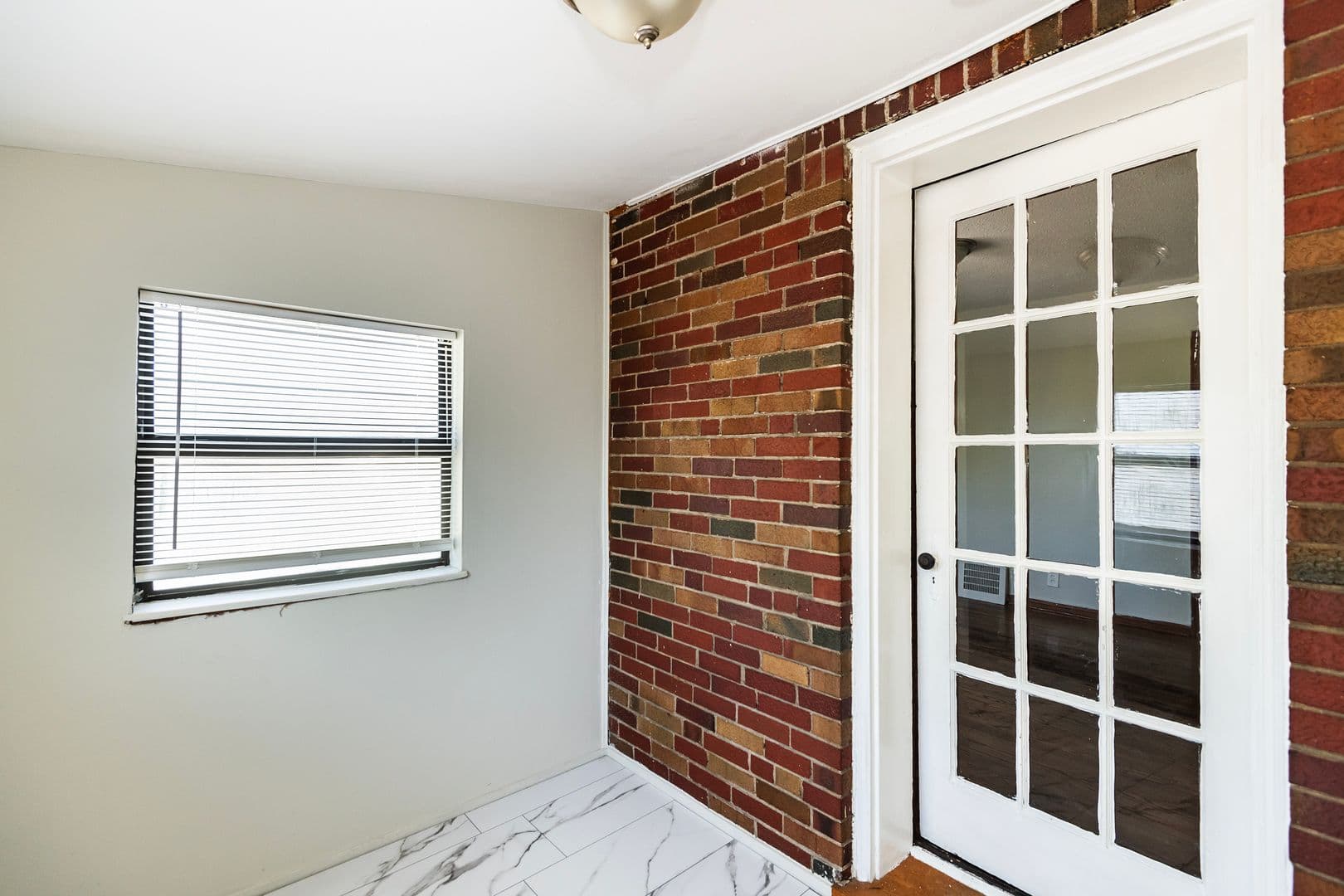 Saint Louis Apartment: 5322 Miami St