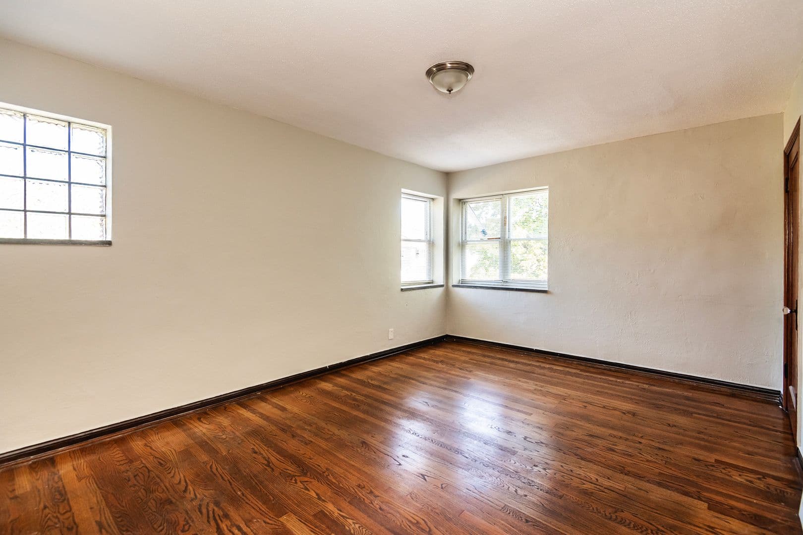 Saint Louis Apartment: 5322 Miami St