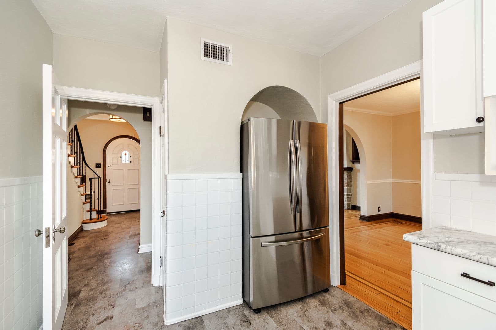 St.Louis House: 5827 Delor