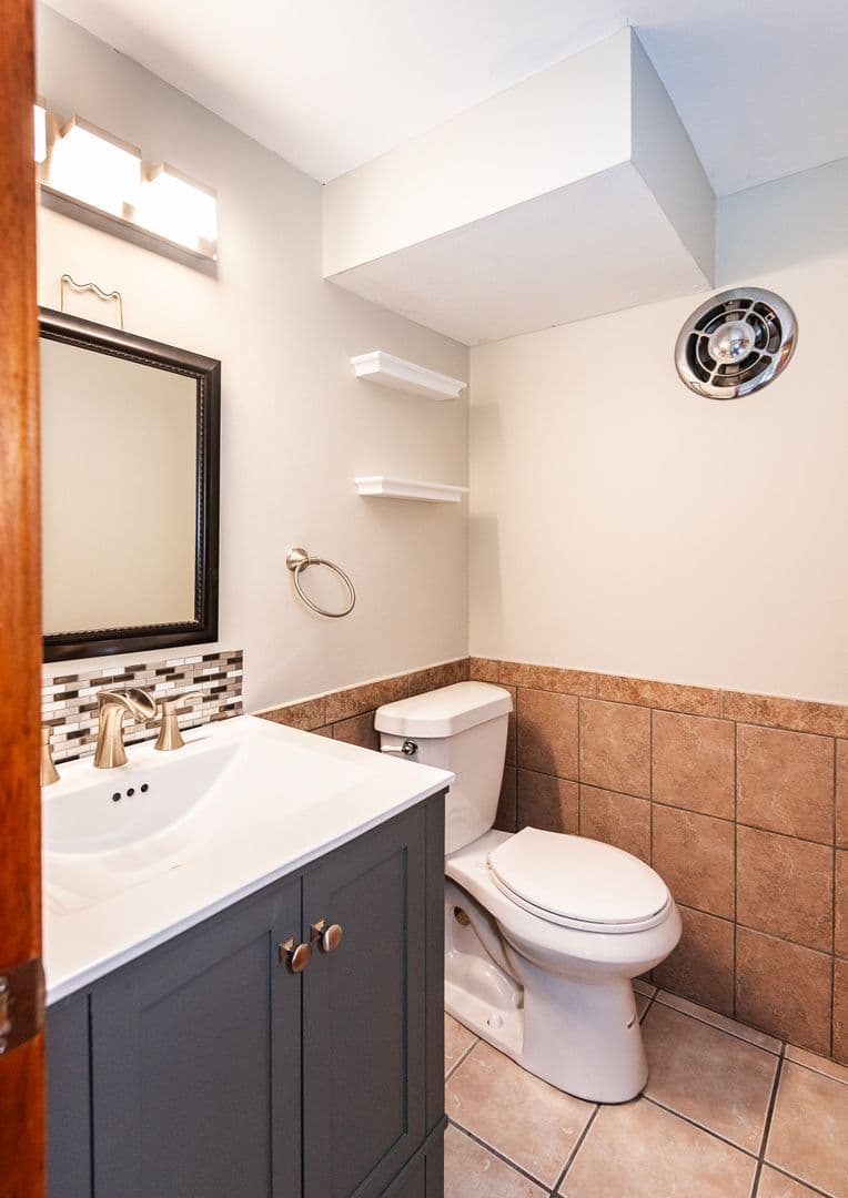 St. Louis House: 2334 Rosegarden Dr
