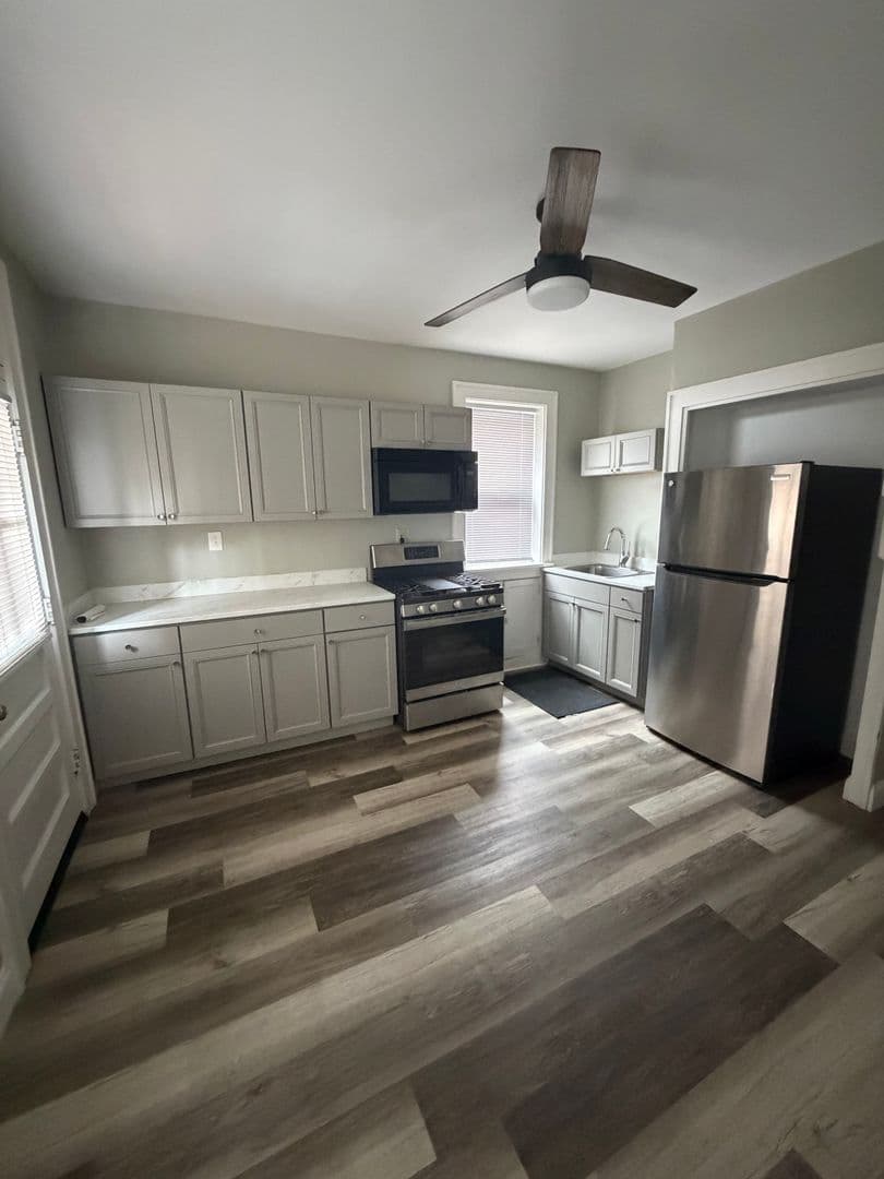 Saint Louis Apartment: 4953 Eichelberger