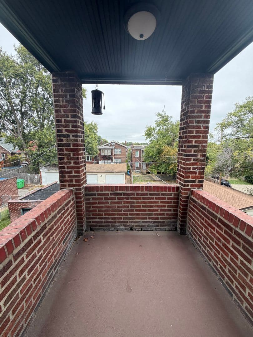 Saint Louis Apartment: 4953 Eichelberger