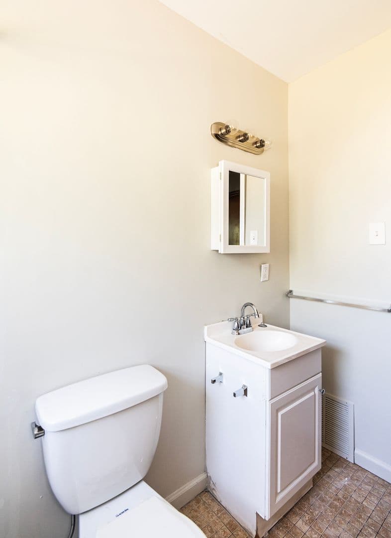 Saint Louis Apartment: 5322 Miami St