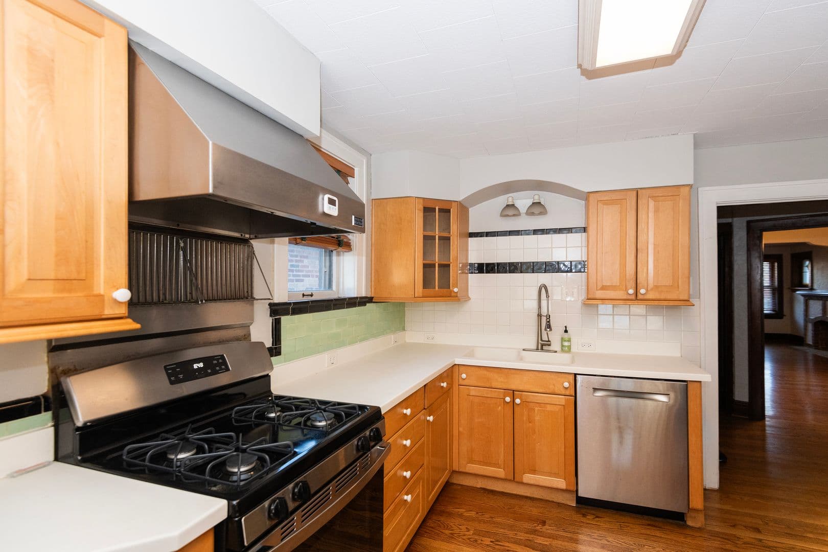 St. Louis House: 5514 Nottingham Ave