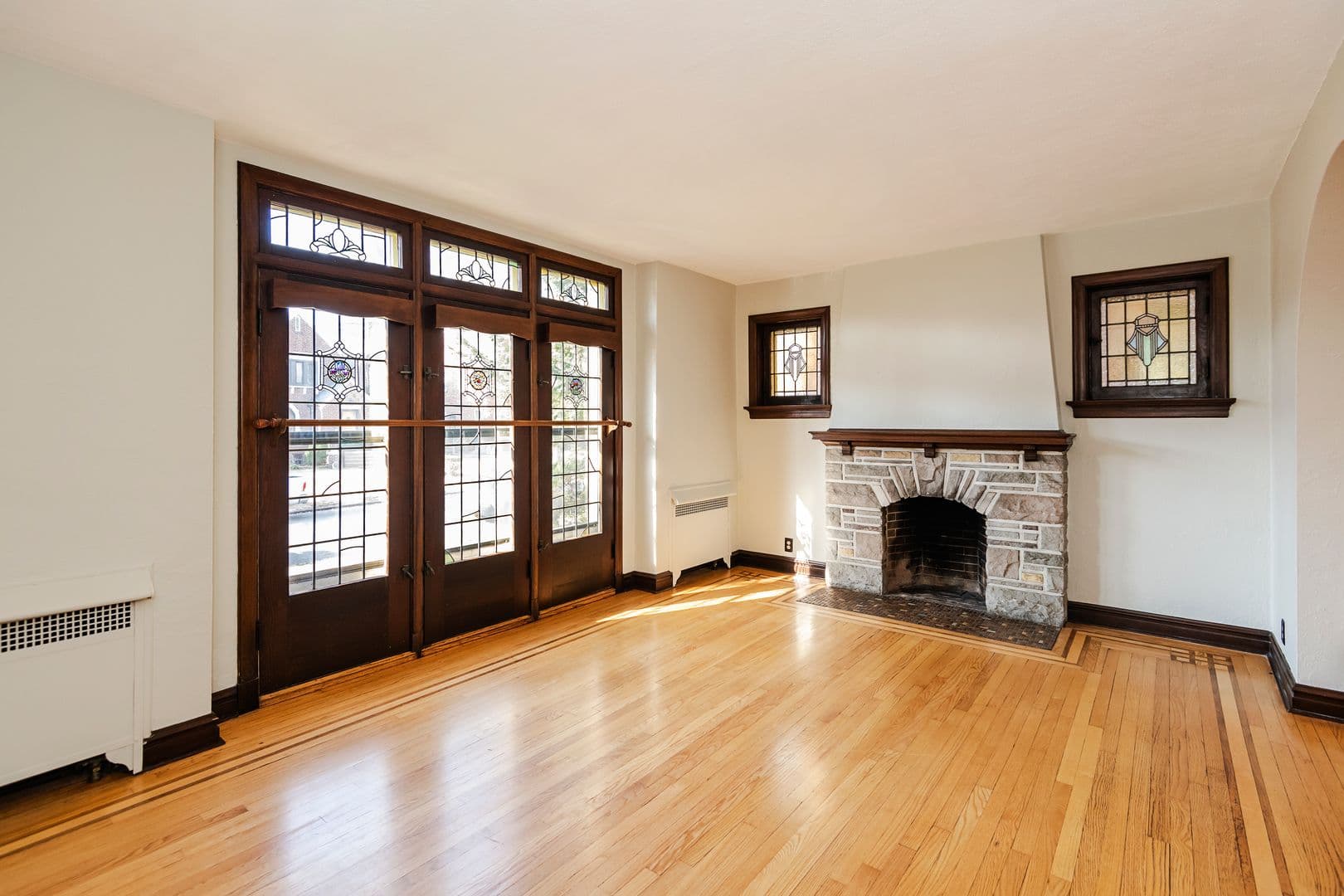 St.Louis House: 5827 Delor
