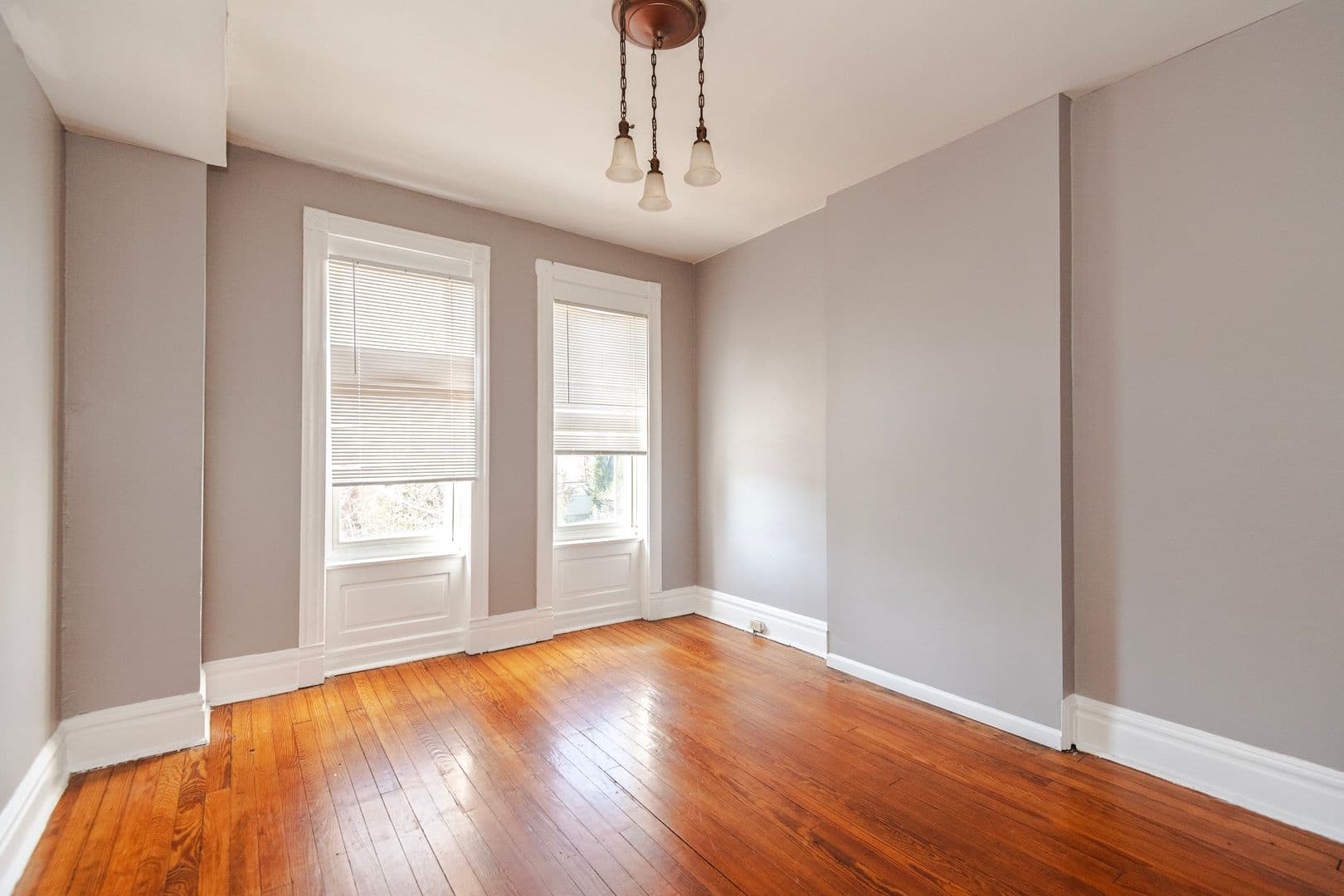 St.Louis Apartment: 1937 Utah