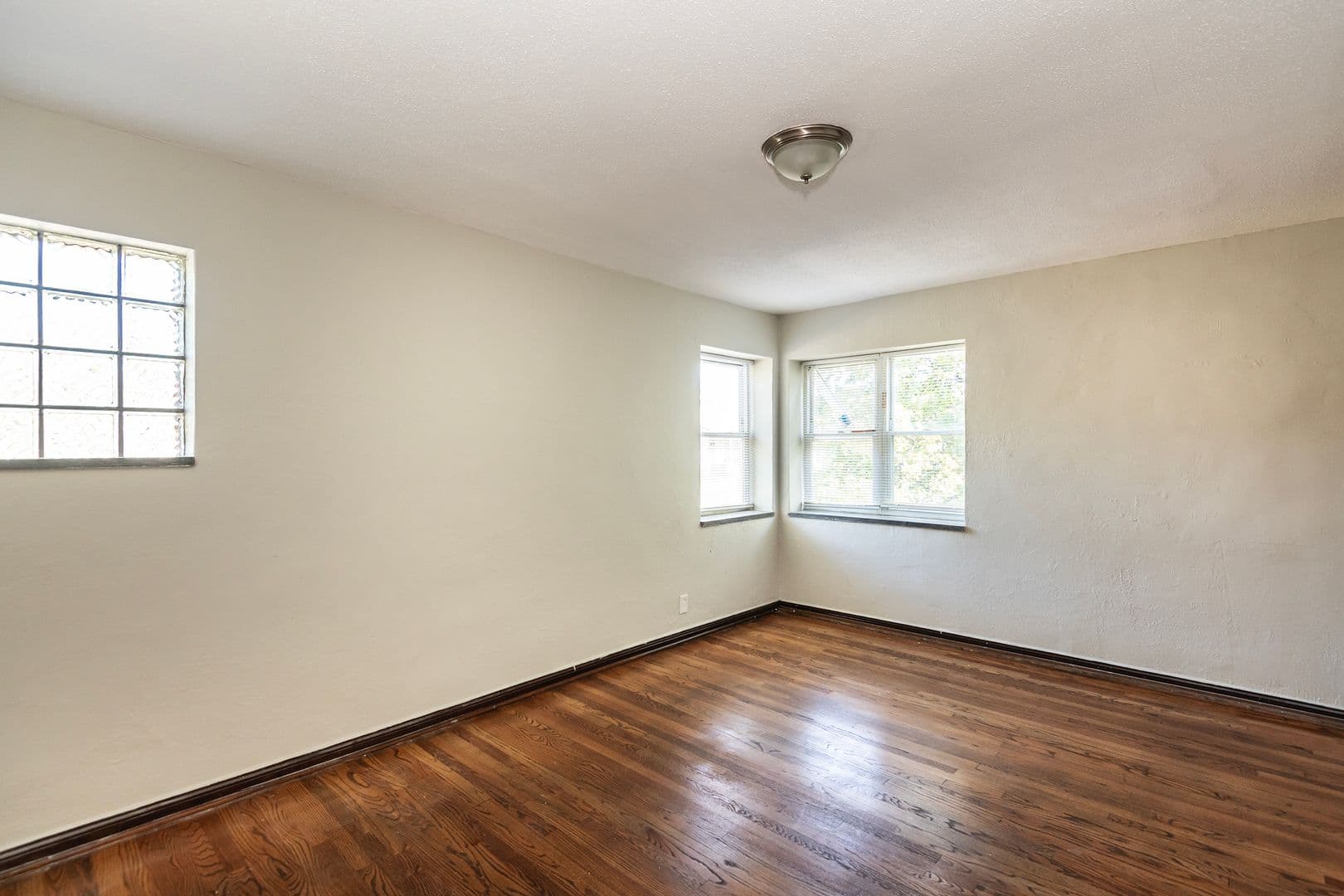 Saint Louis Apartment: 5322 Miami St