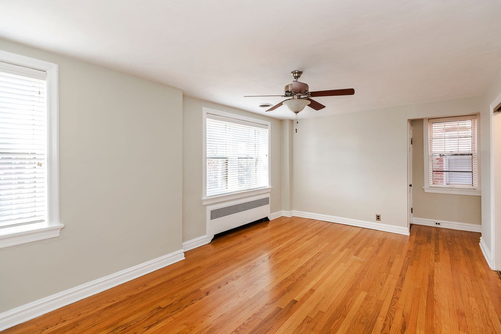 St.Louis House: 5827 Delor