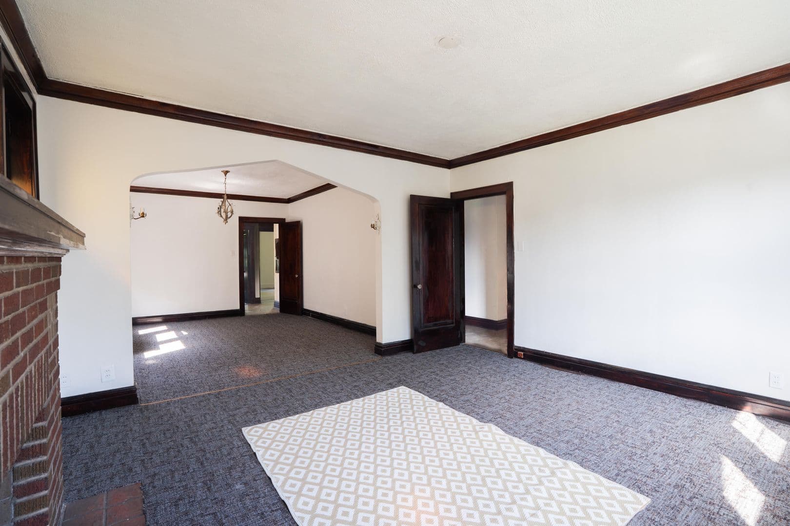 Saint Louis Apartment: 4841 Penrose
