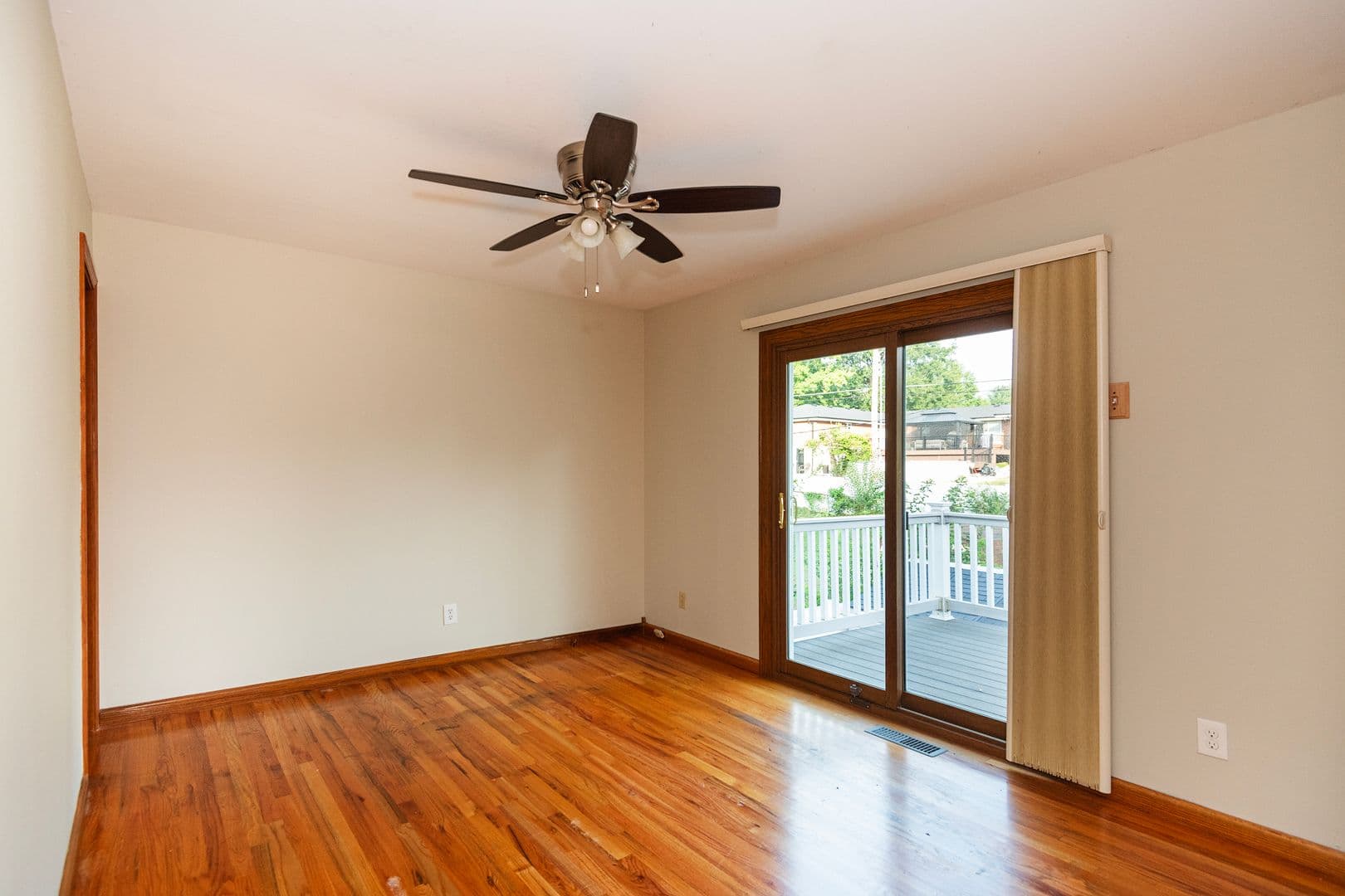 St. Louis House: 2334 Rosegarden Dr