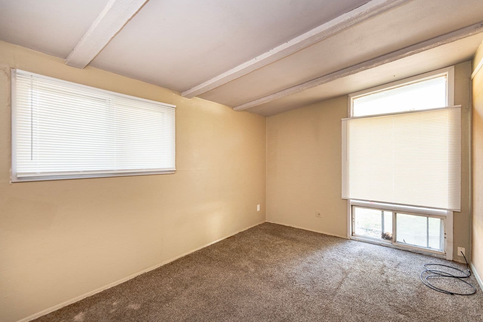 Florissant House: 1015 Robinwood Dr