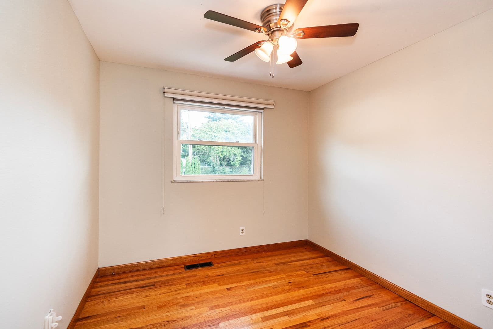 St. Louis House: 2334 Rosegarden Dr