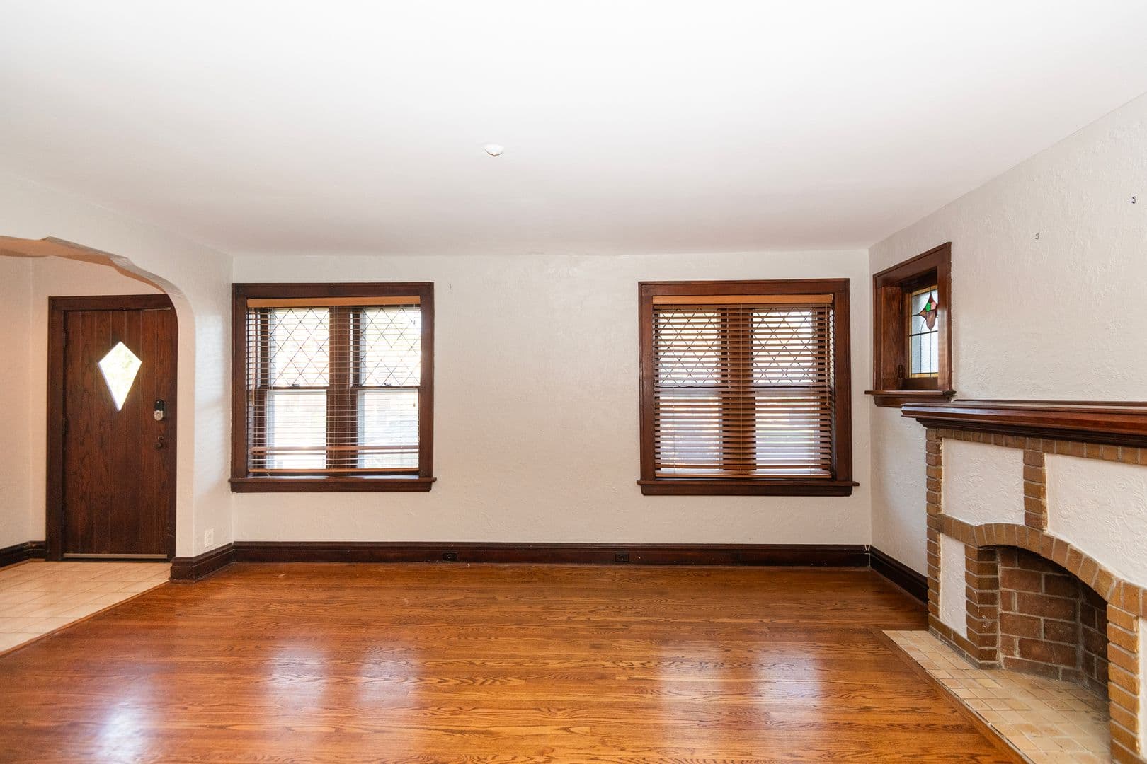 St. Louis House: 5514 Nottingham Ave
