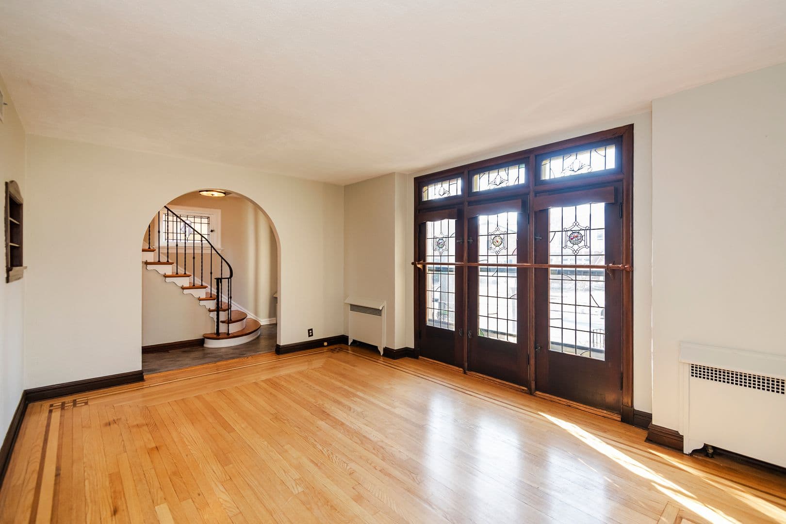 St.Louis House: 5827 Delor