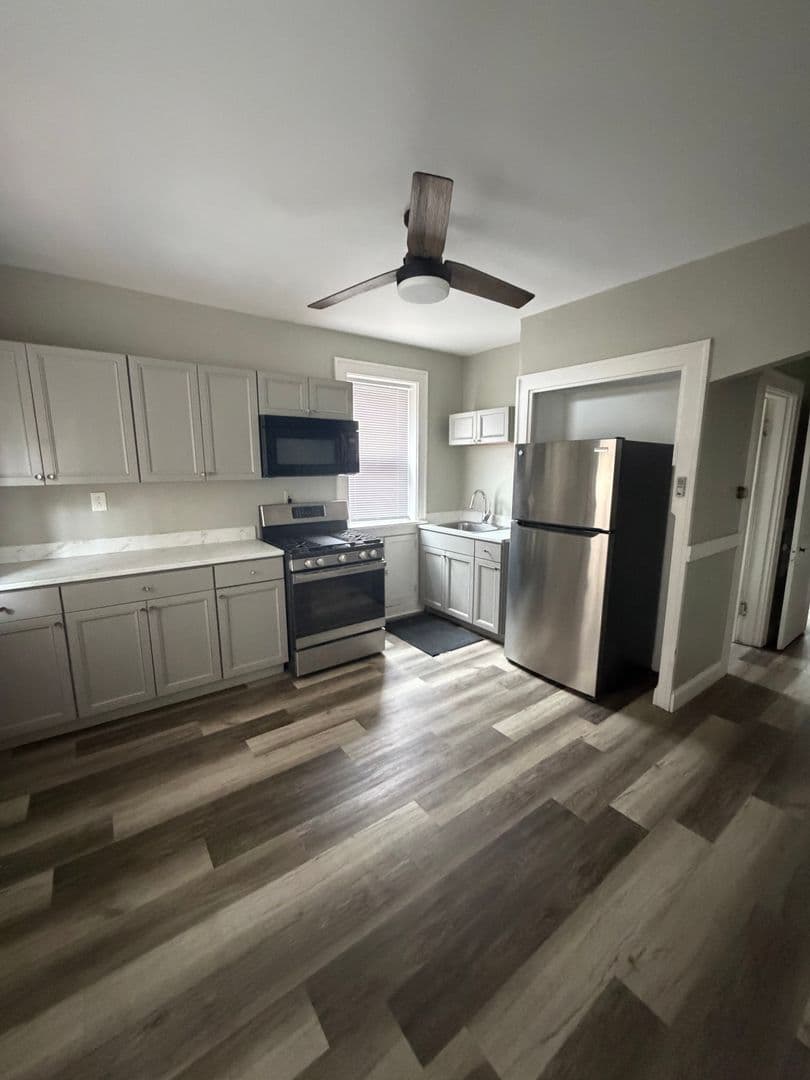 Saint Louis Apartment: 4953 Eichelberger