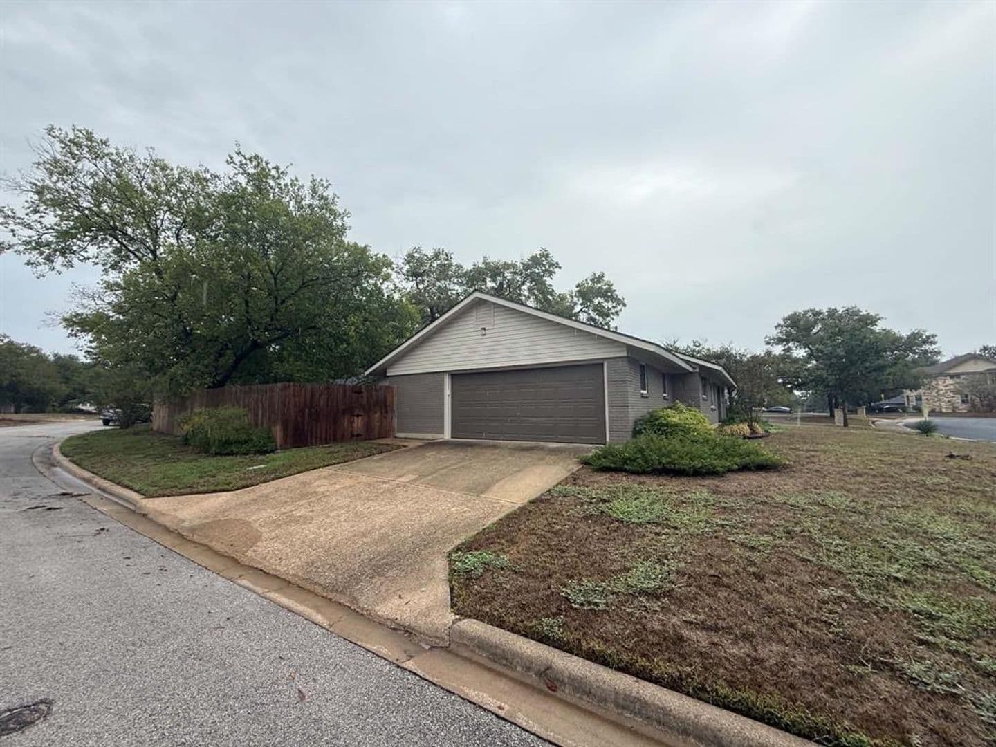 Austin House: 5705 Coventry Lane