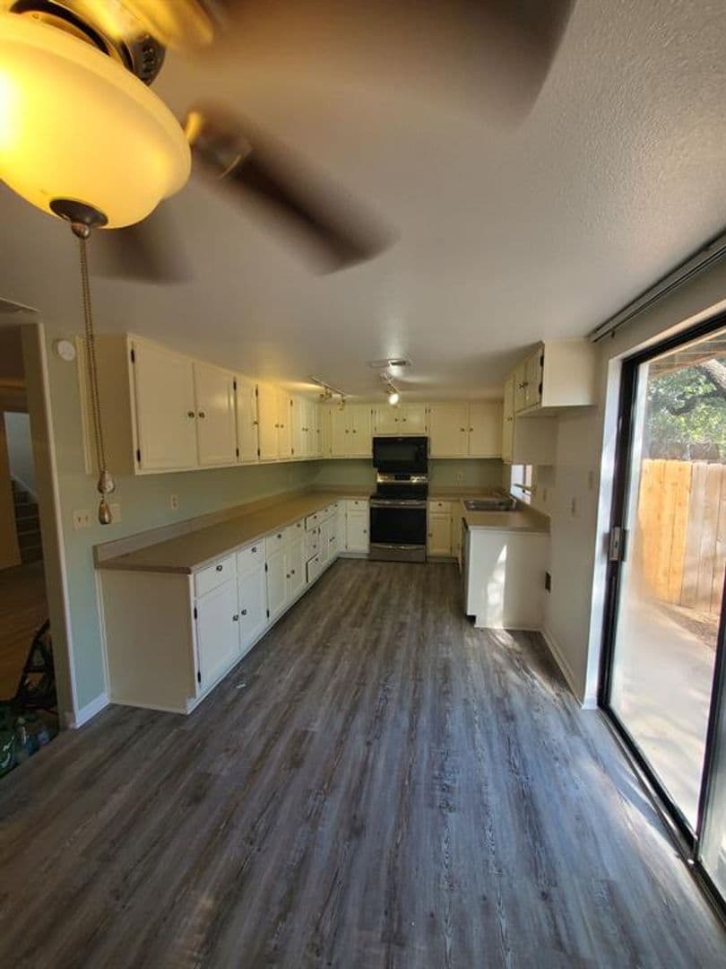 Austin Apartment: 8716 Clearbrook Trail