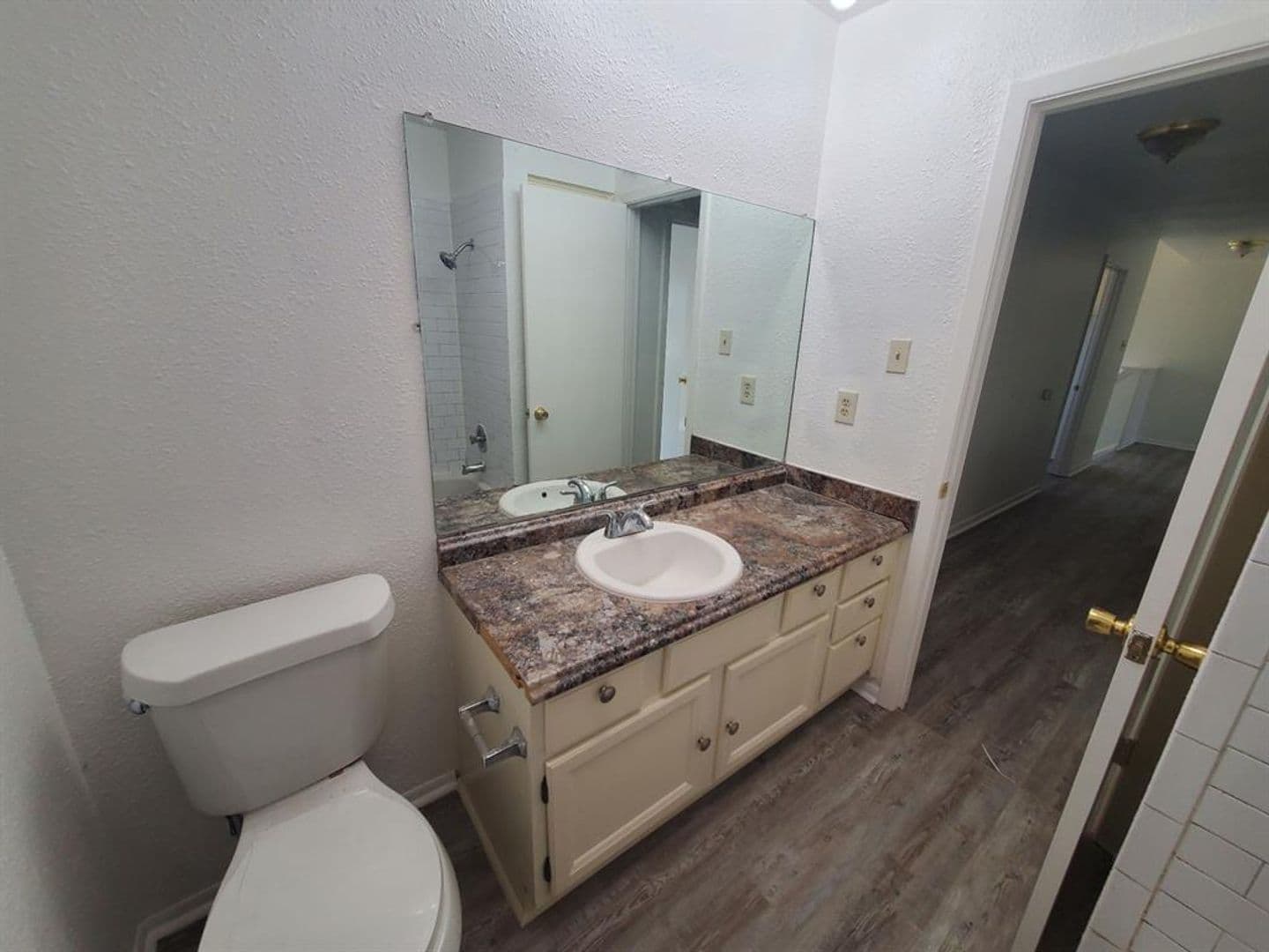 Austin Apartment: 8716 Clearbrook Trail