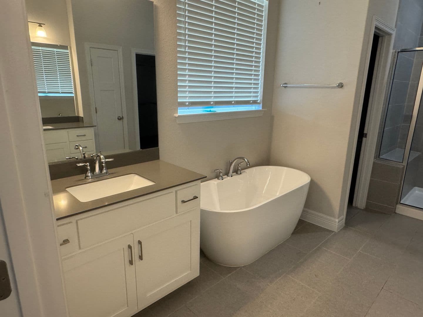Georgetown House: 812 Karst Cv
