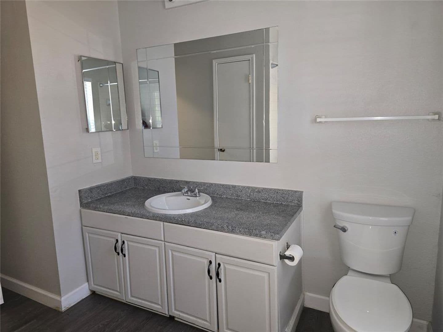 Austin Apartment: 4304 Duval Road Austin TX 78759 - Unit B