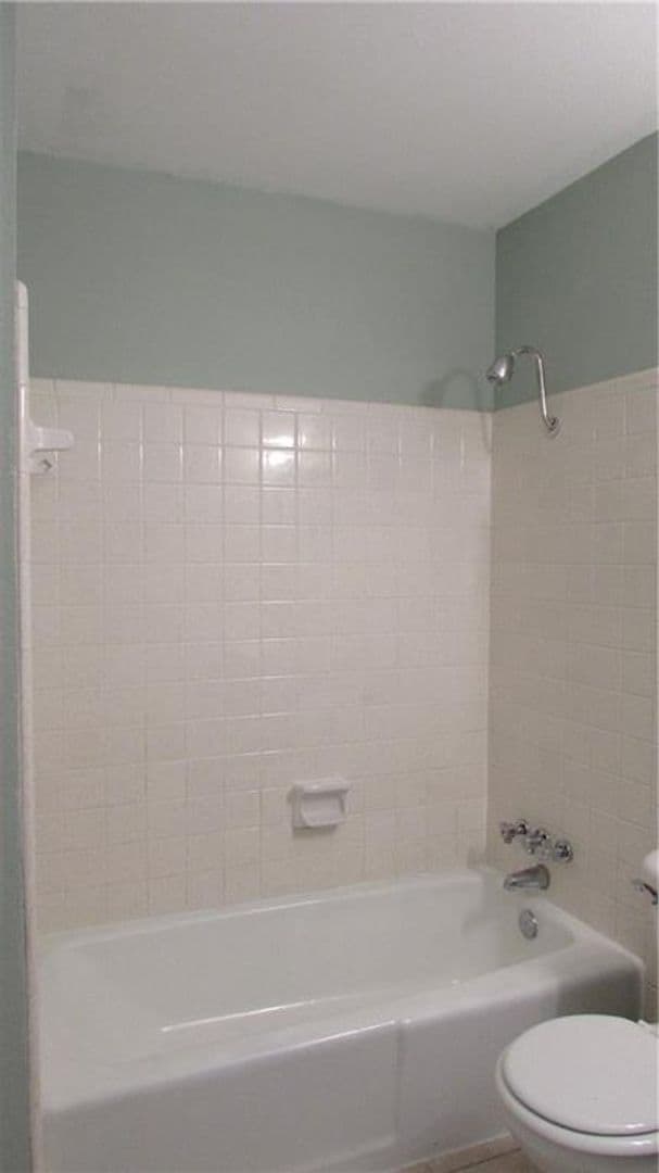Austin Apartment: 2208 Mission Hill Circle