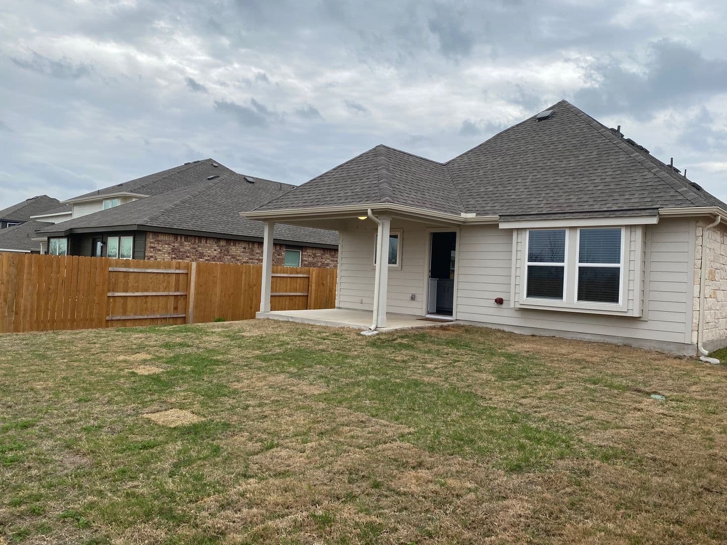 Georgetown House: 652 Pheasant Hill Ln