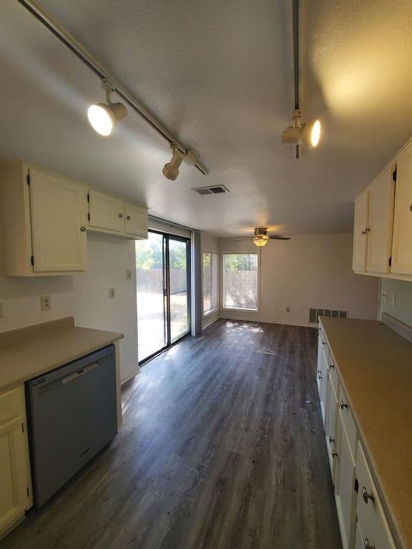 Austin Apartment: 8716 Clearbrook Trail