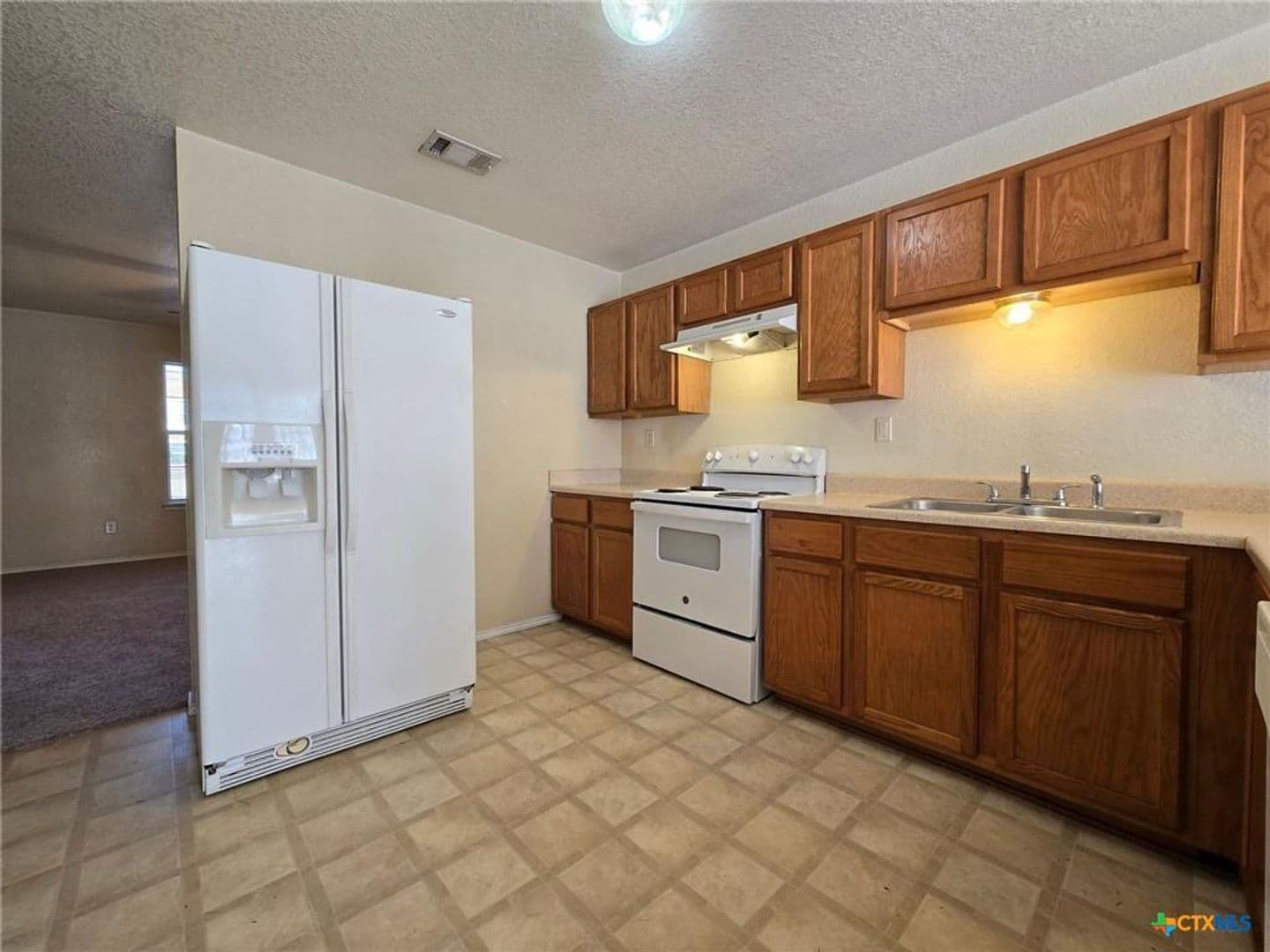 Killeen Apartment: 2808 Leroy Circle, Killen, Texas 76542