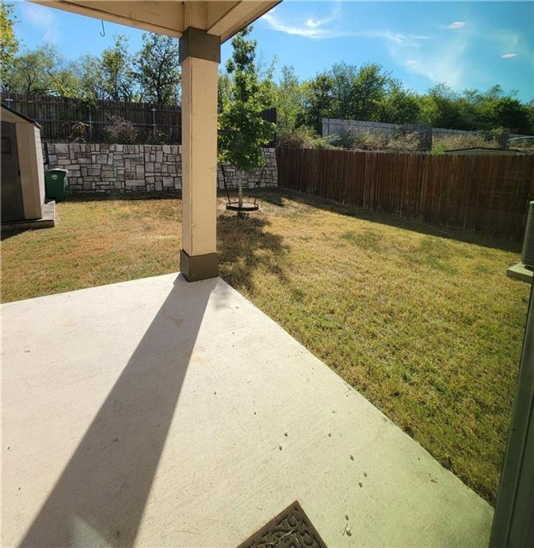 Austin House: 6805 Sunderland Trail