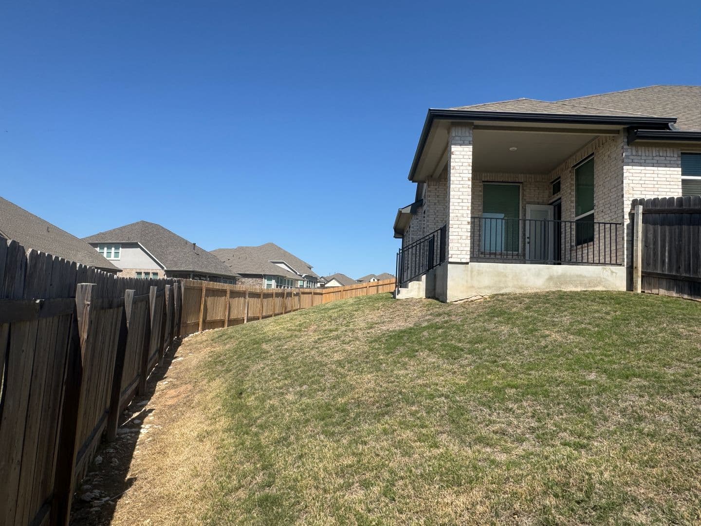 Georgetown House: 812 Karst Cv