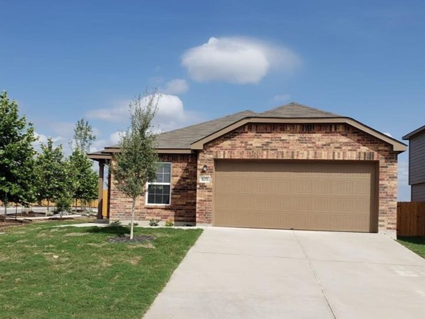 Jarrell House: 101 Brunswick Ln