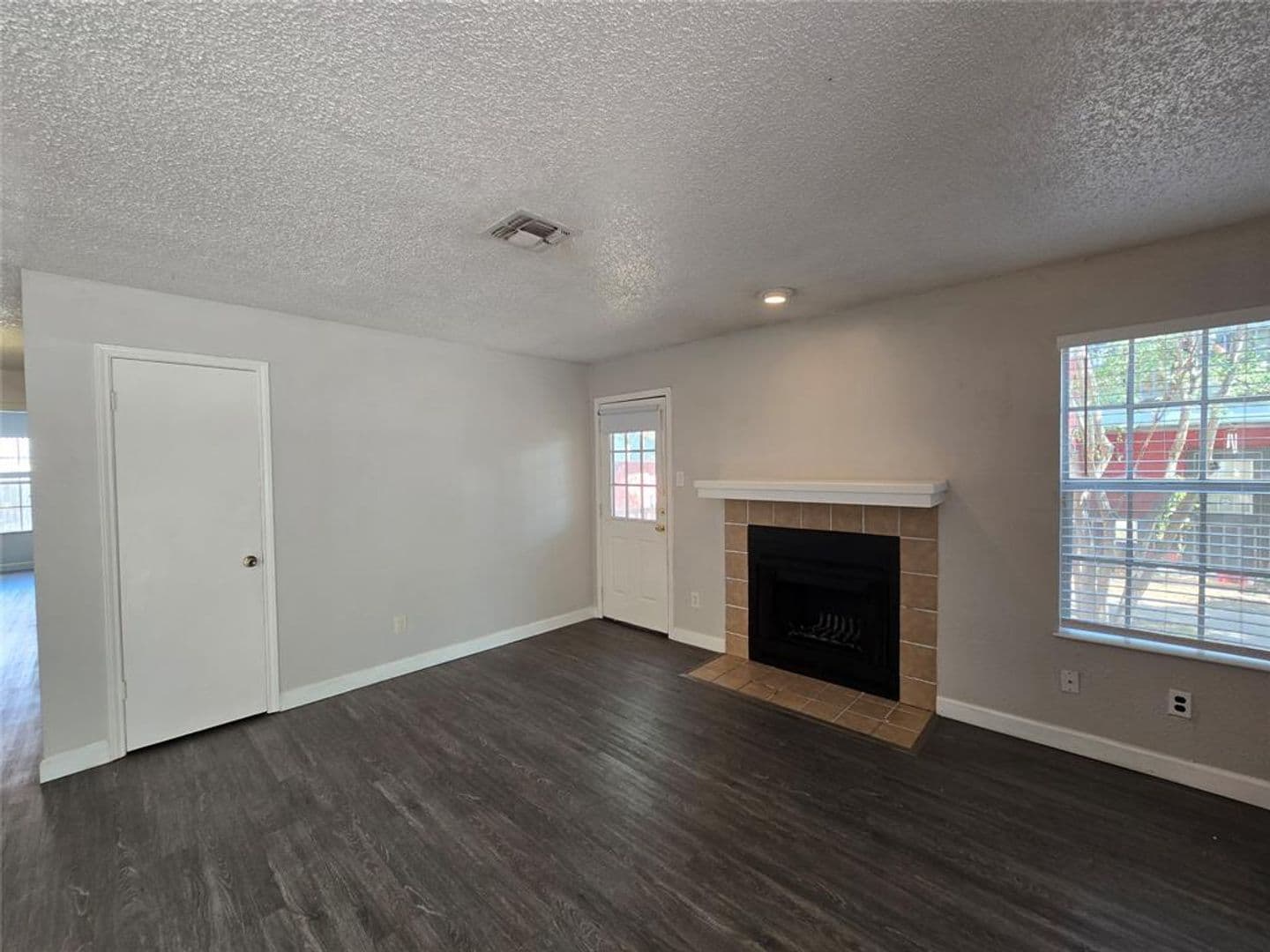 Austin Apartment: 4304 Duval Road Austin TX 78759 - Unit B