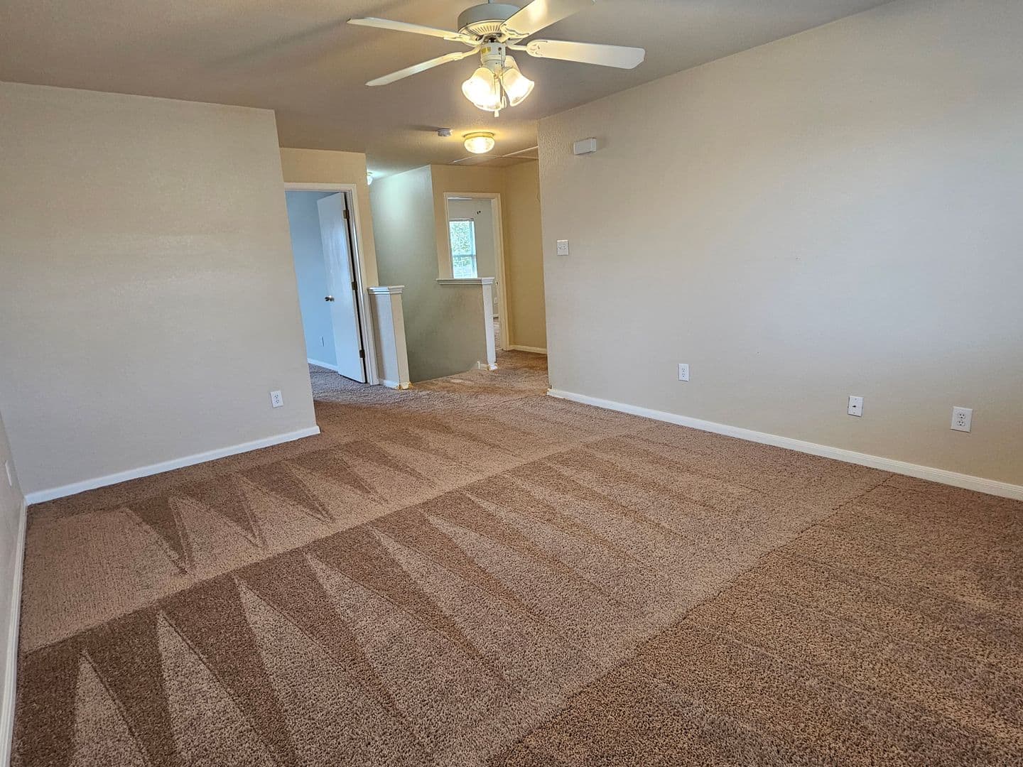 Kyle House: 221 Primrose Blvd