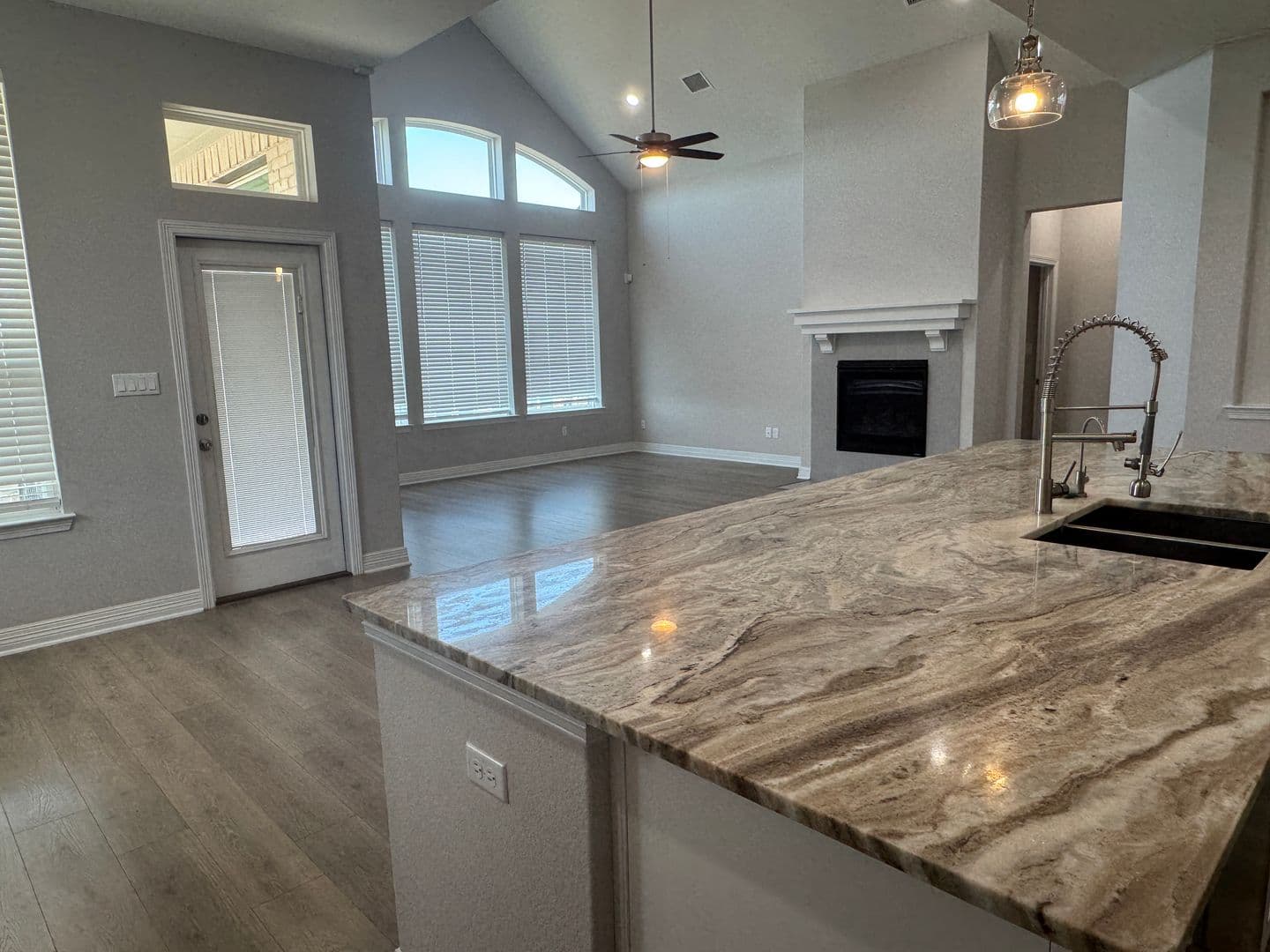 Georgetown House: 812 Karst Cv