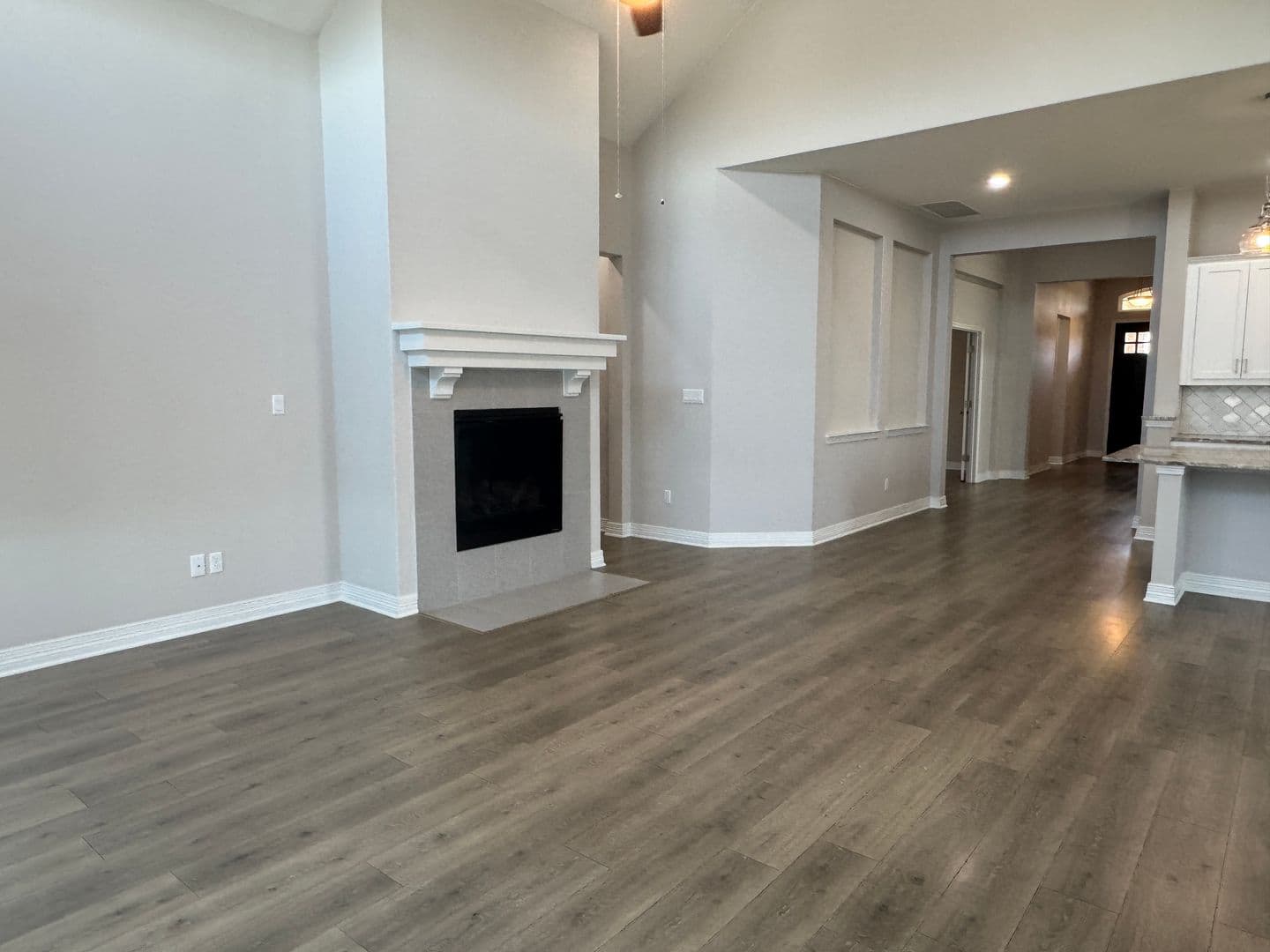 Georgetown House: 812 Karst Cv