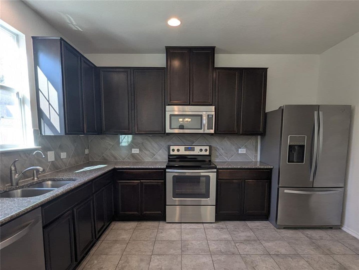 Austin House: 6805 Sunderland Trail
