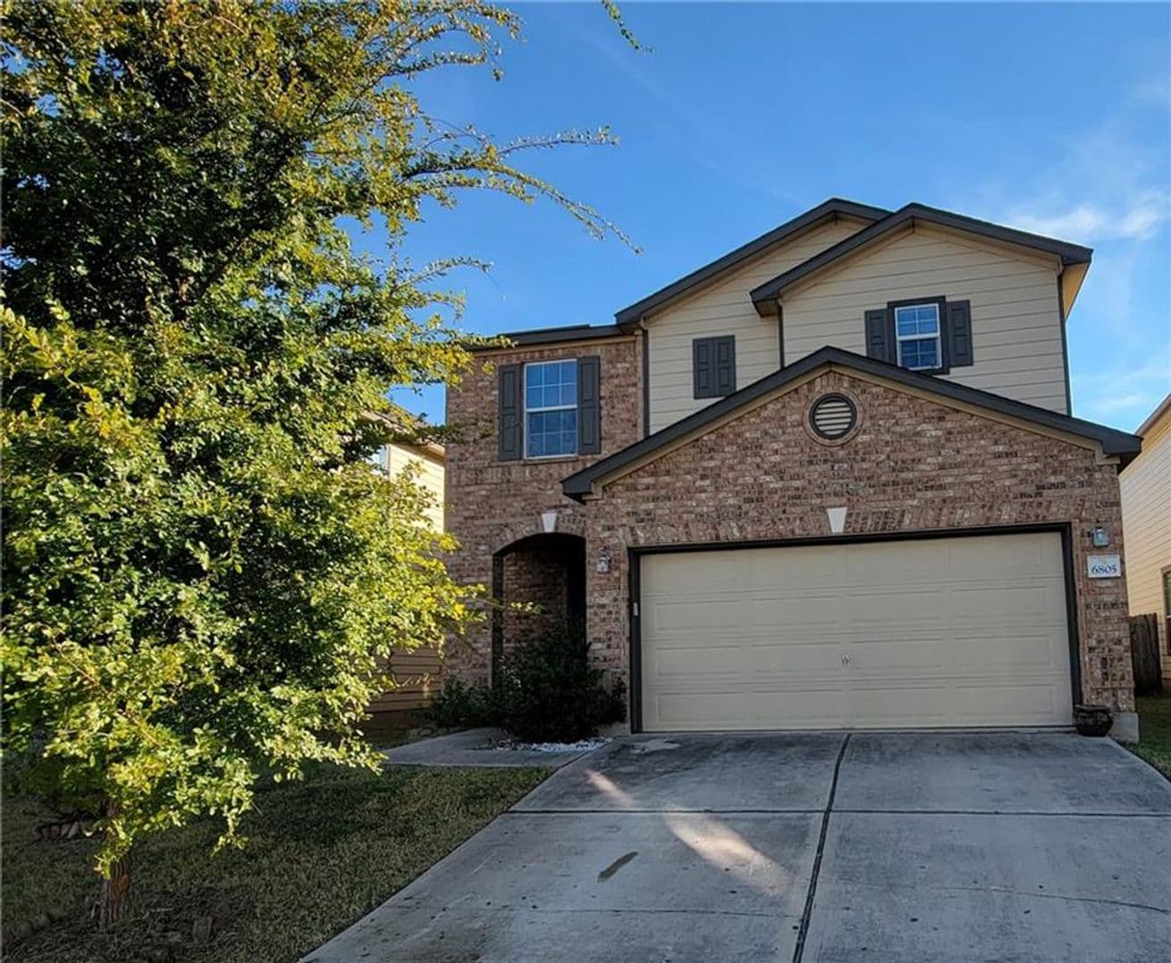 Austin House: 6805 Sunderland Trail