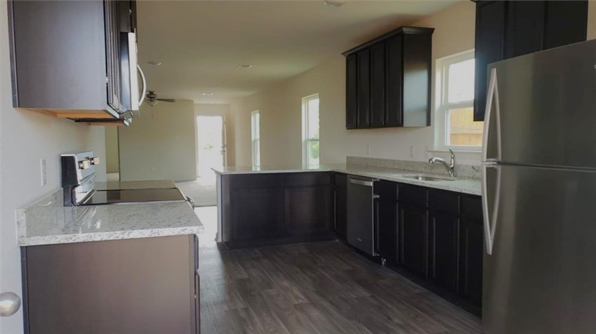Jarrell House: 101 Brunswick Ln