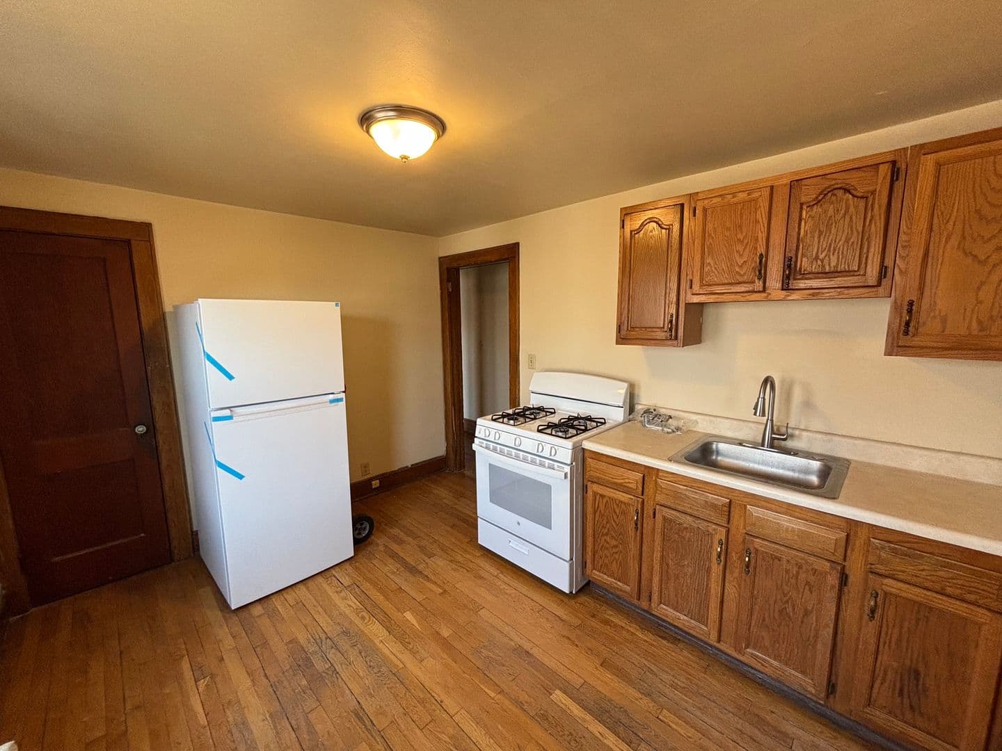 Endicott Apartment: 322 W. Franklin Street