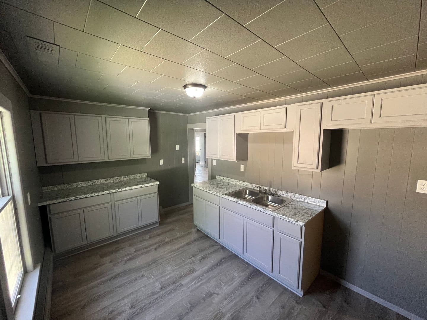 Binghamton Apartment: 12 Cypress st