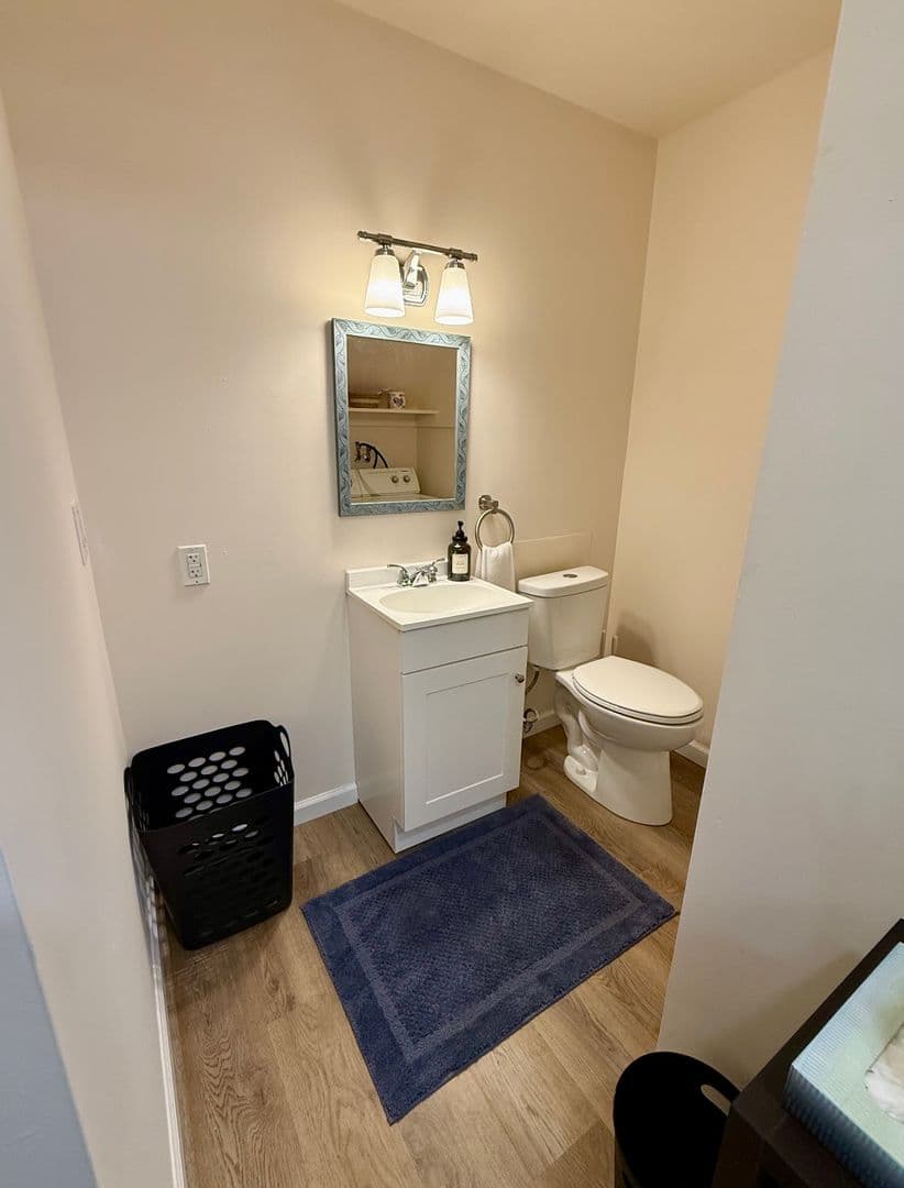 Binghamton Apartment: 138 Court st