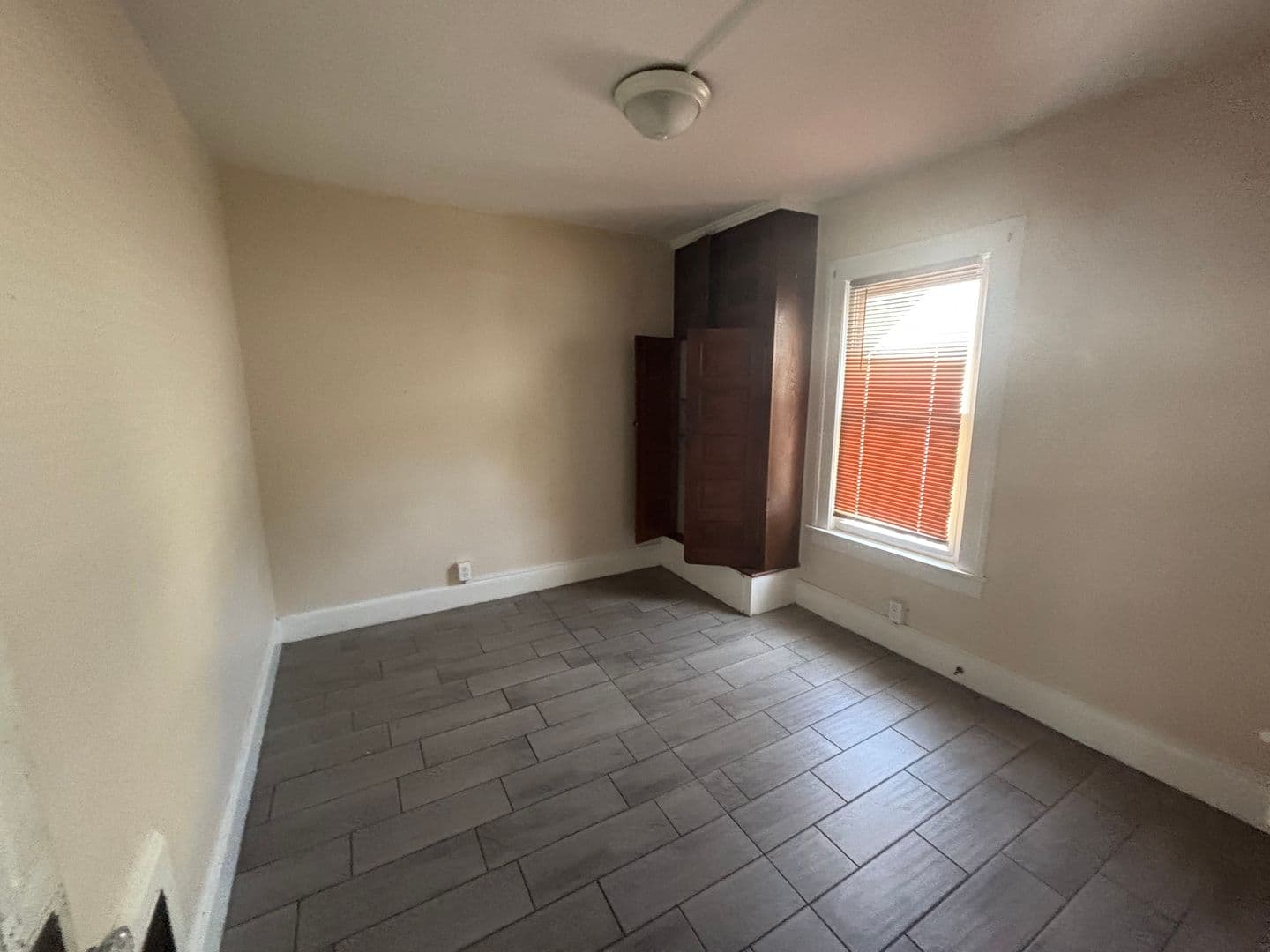 Johnson City Apartment: 72 Virginia Ave.